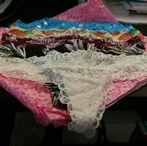 ❌SOLD ❌Victoria's Secret Thongs x5